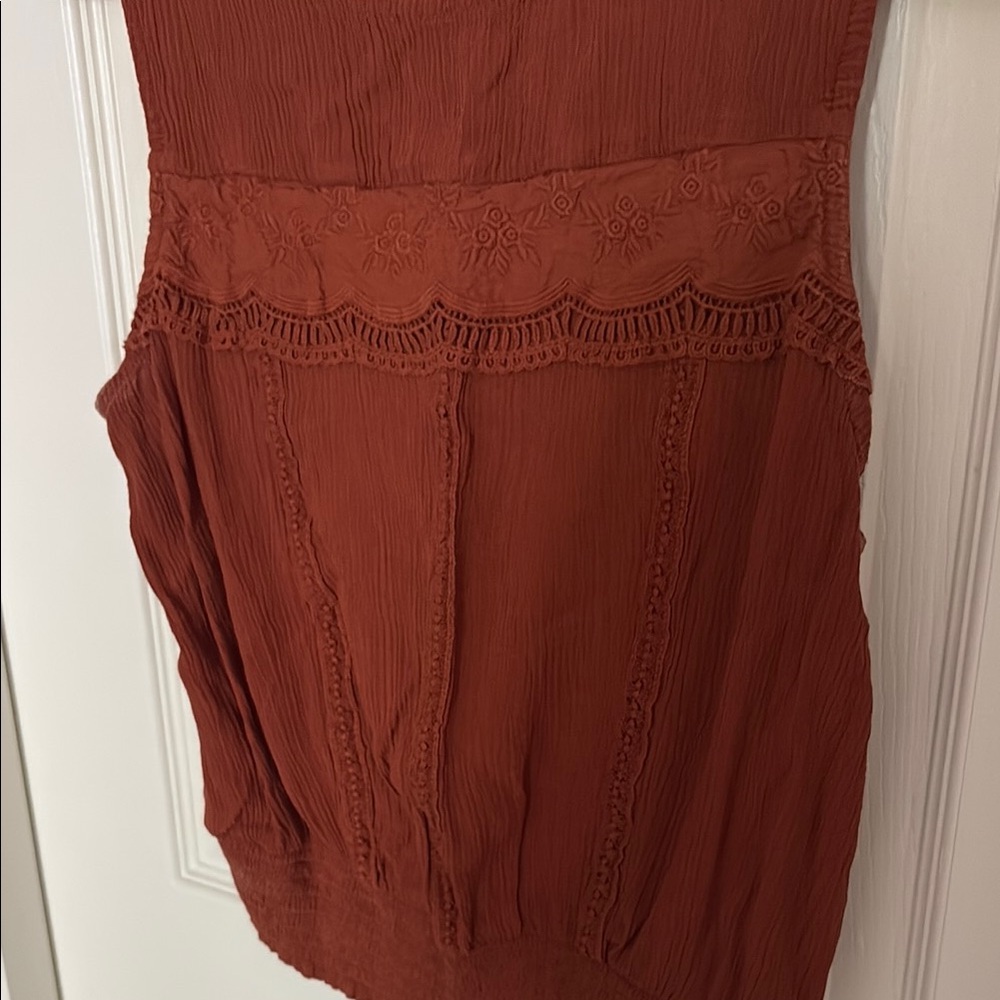 Rust Tank Top with Rounded Neckline - Picture 3 of 3